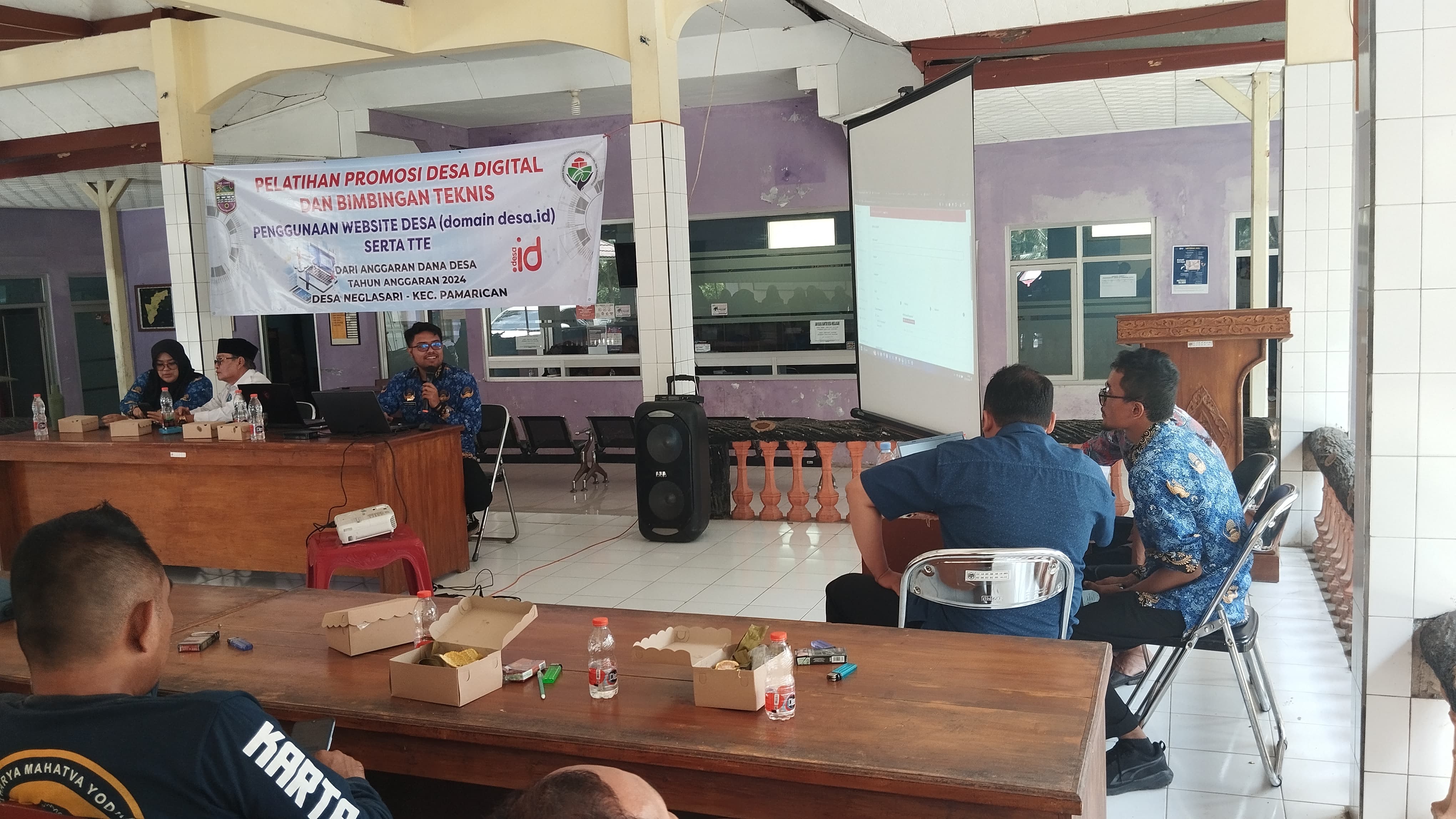 Bimbingan Teknis E-Office Desa di Desa Neglasari